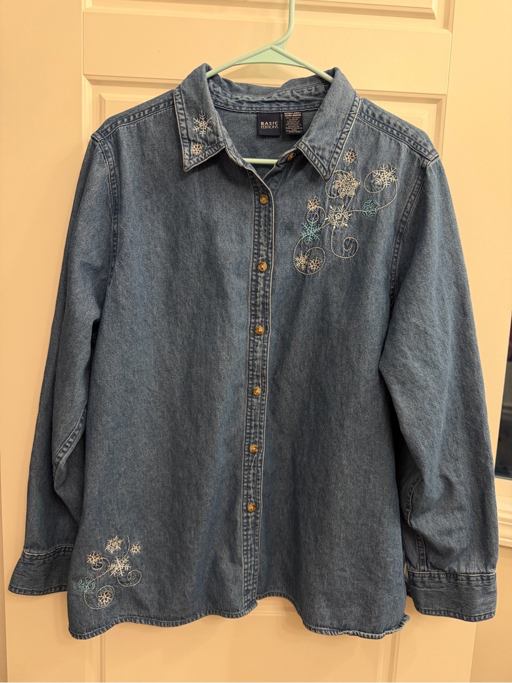 Basic Editions XL Embroidered Snowflake Denim Shirt Vintage Holiday